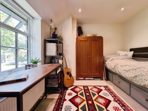 Photo 10- click for photo gallery